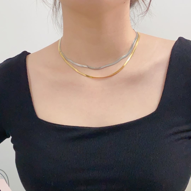 Ce1i*e necklaces